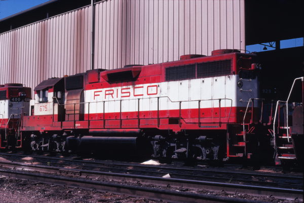 GP38-2-675-at-Springfield-Missouri-on-September-18-1978-600x400.jpg
